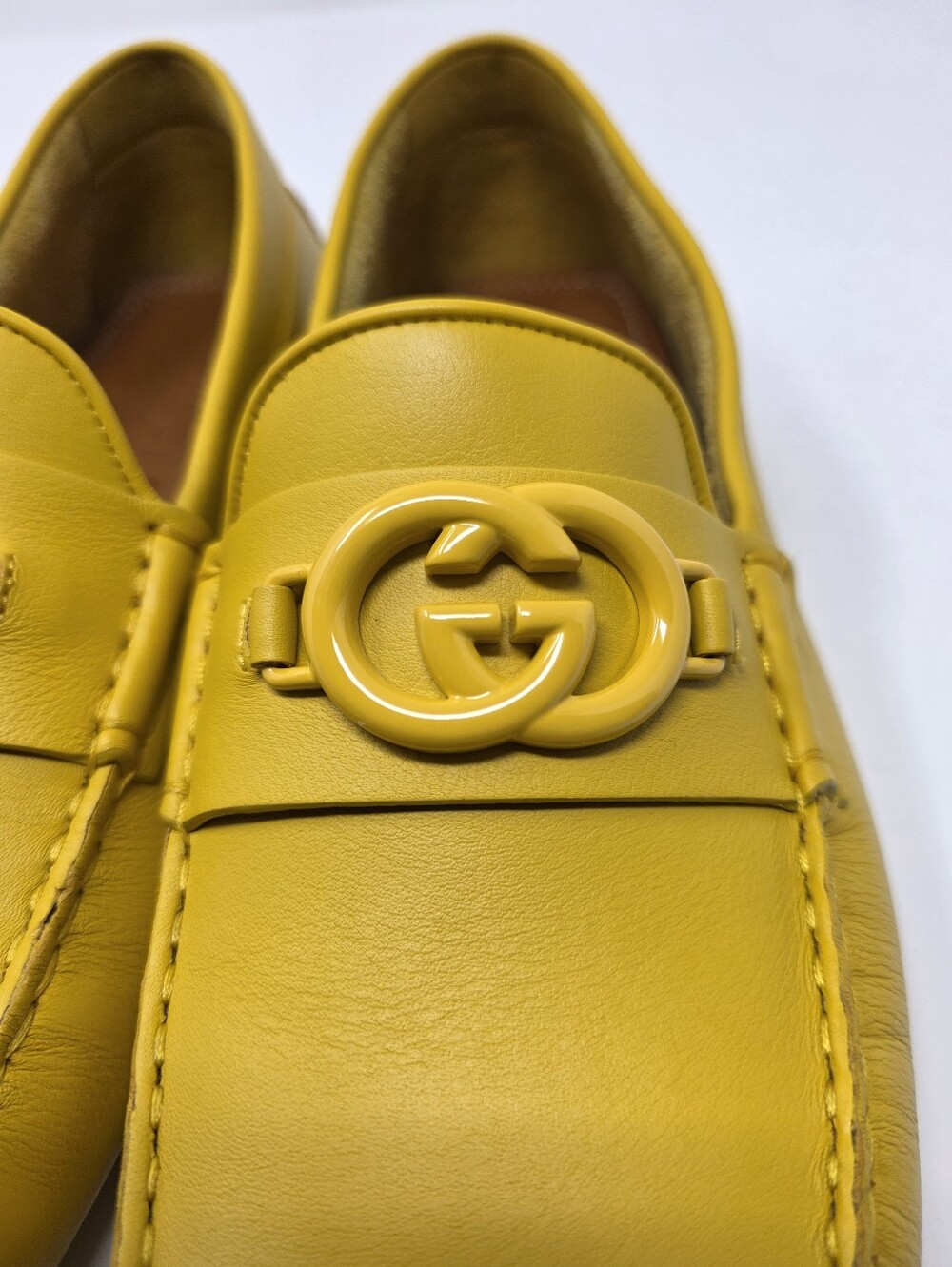 Gucci G 9 42 Mustard Yellow Tonal Driving Shoes Loafers Moccasin Slipond Driver - Picture 9 of 12